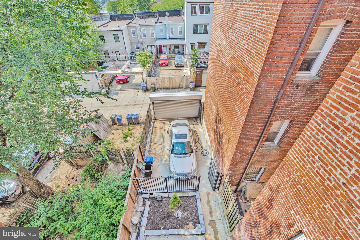 608 Irving St Nw #1 Property Photo 17