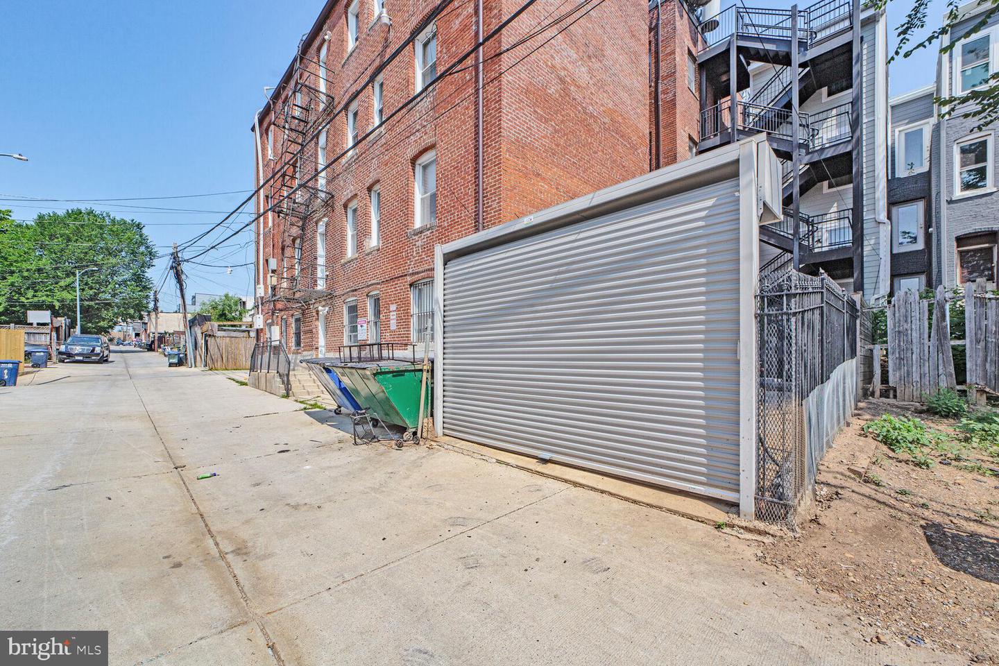 608 Irving St Nw #1 Property Photo 18