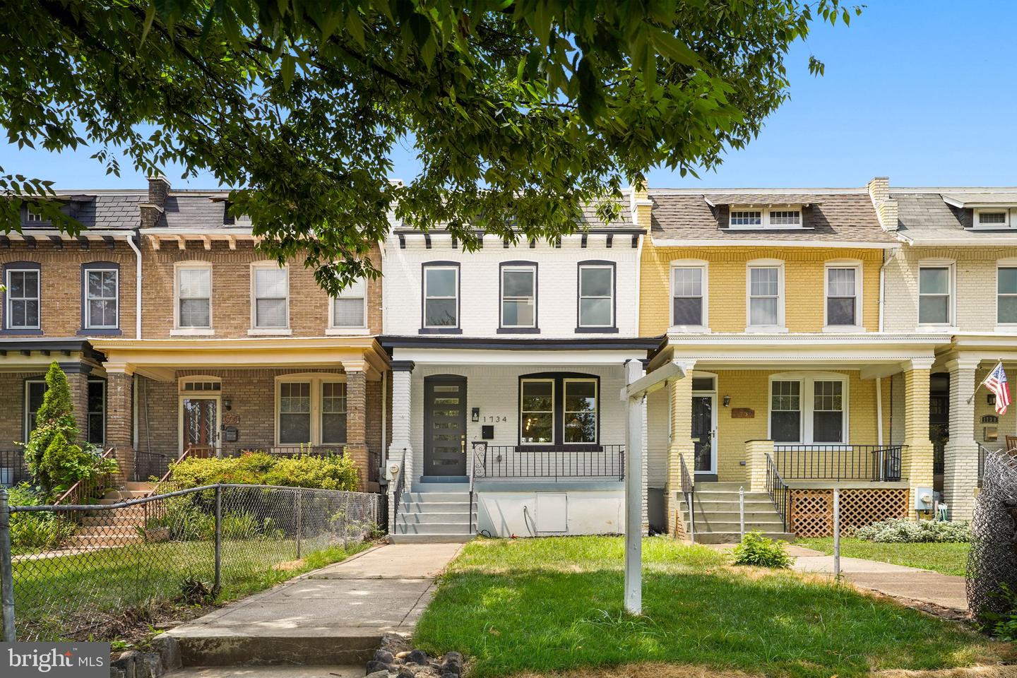 1734 POTOMAC AVE SE Property Photo 1