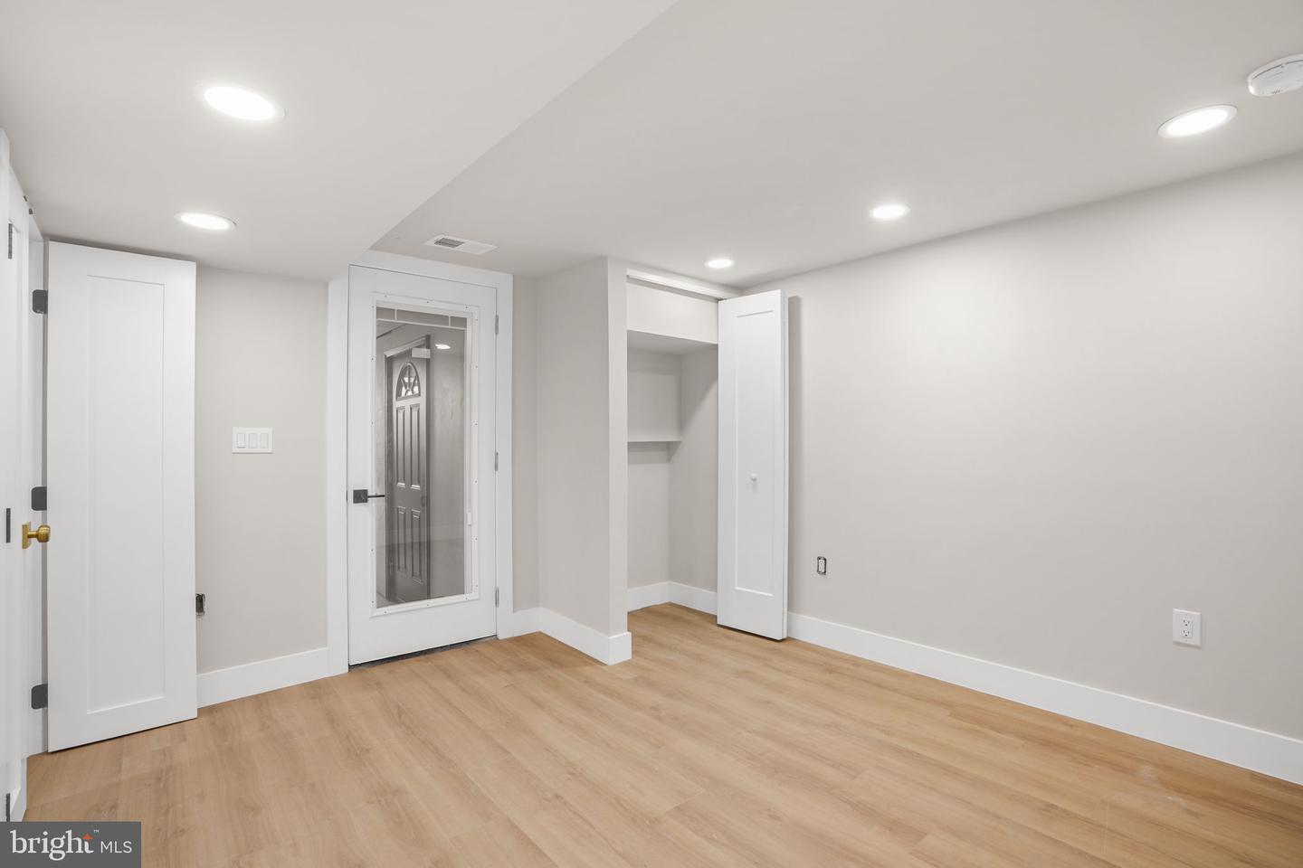 1734 Potomac Ave Se Property Photo 31