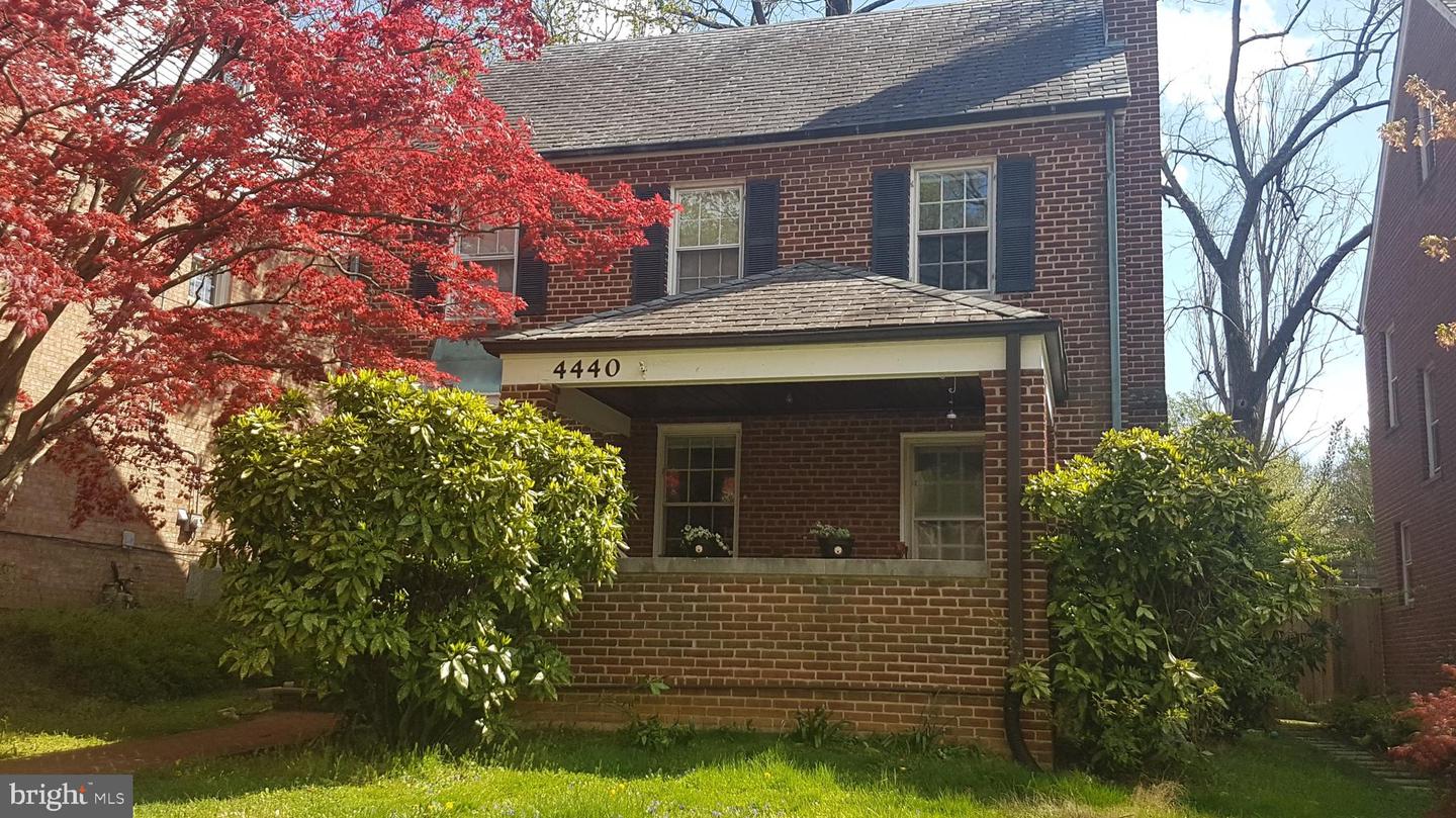 4440 Albemarle St Nw Property Photo 3