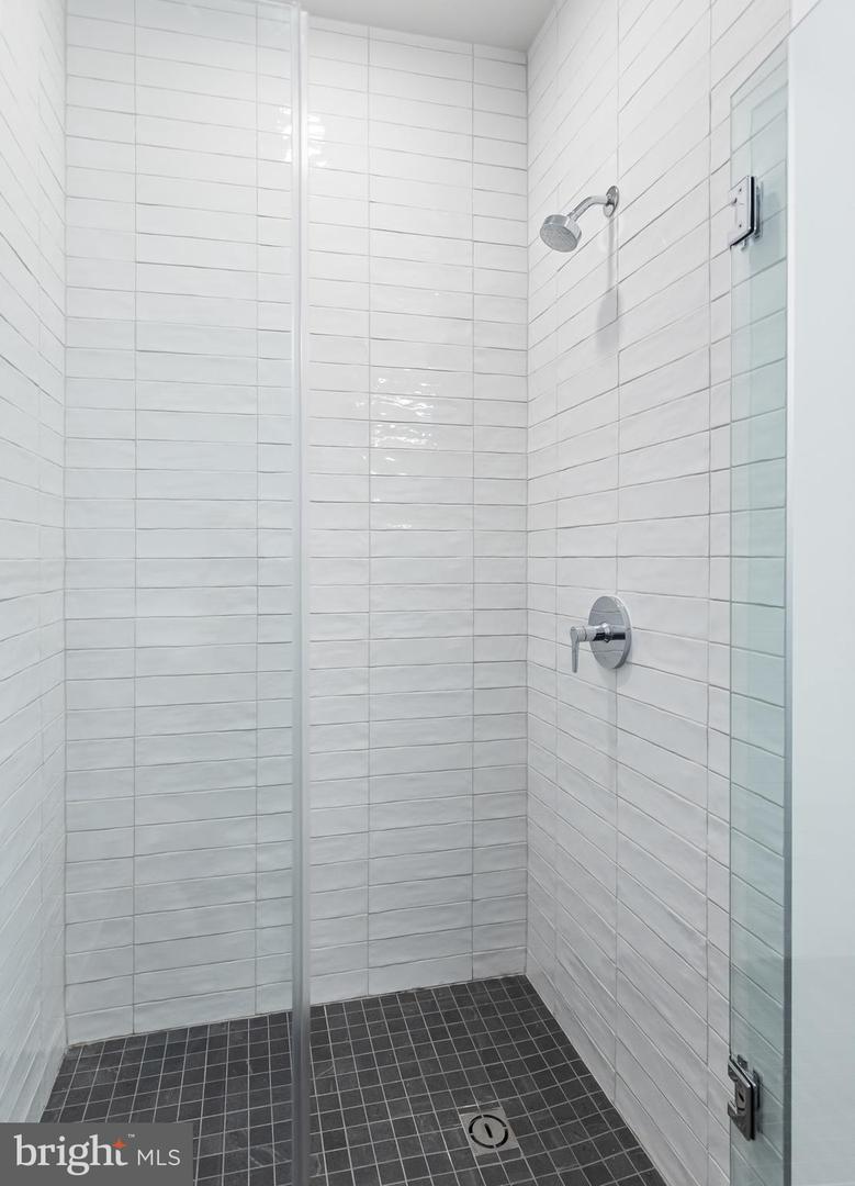 7175 12th St Nw #520 Property Photo 4