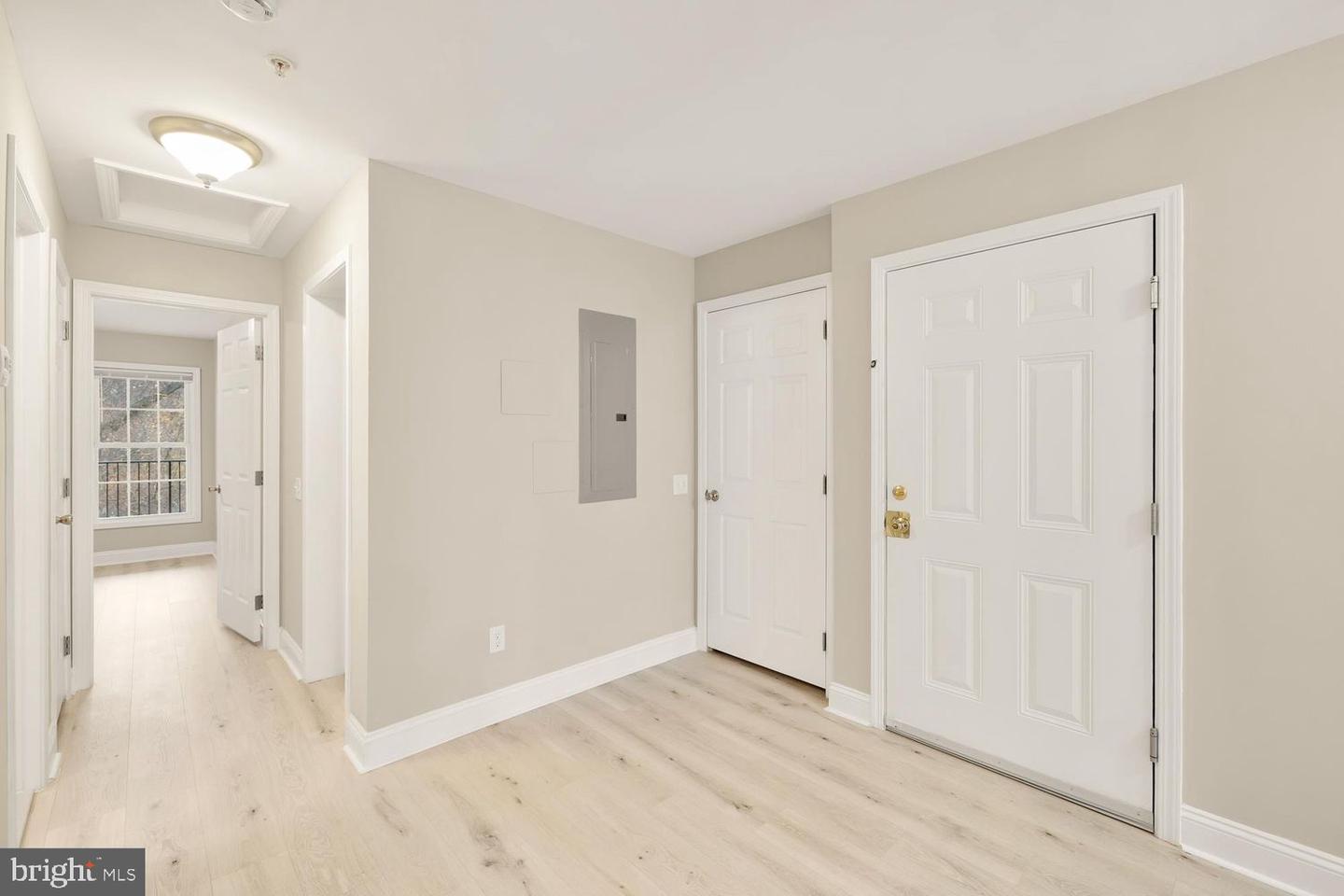 1753 W St Se #c Property Photo 3