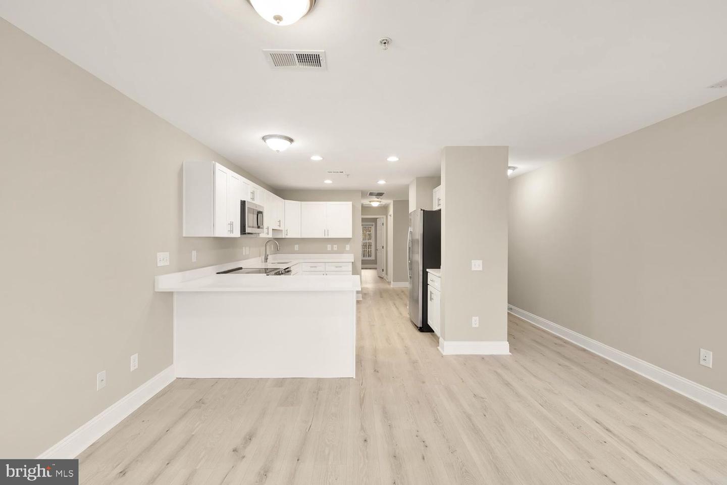 1753 W St Se #c Property Photo 13