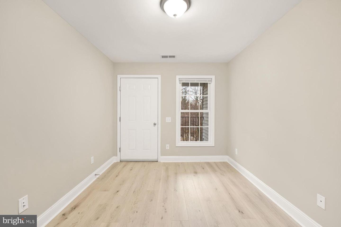 1753 W St Se #c Property Photo 21