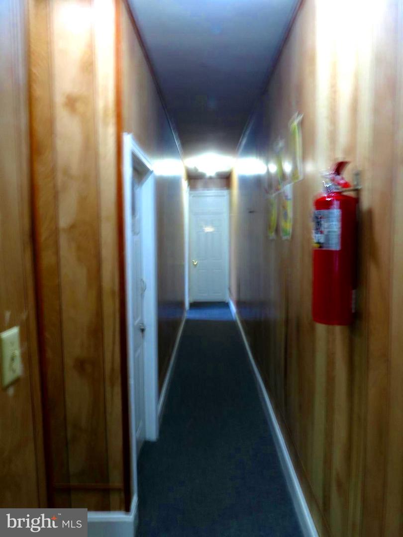 1115 G St Ne Property Photo 3