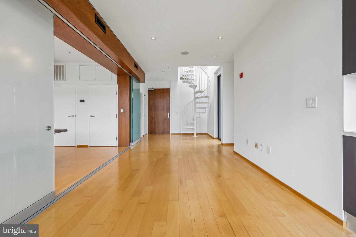 2250 11th St Nw #401 Property Photo 5