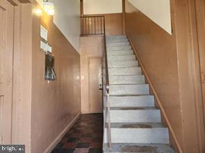 1107 48th Pl Ne Property Photo 2
