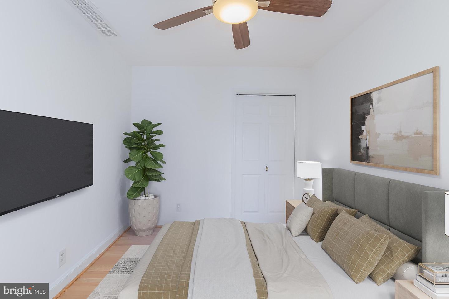 1316 New Hampshire Ave Nw #503 Property Photo 18