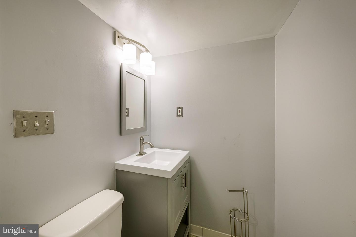 2827 11th St Nw Property Photo 37
