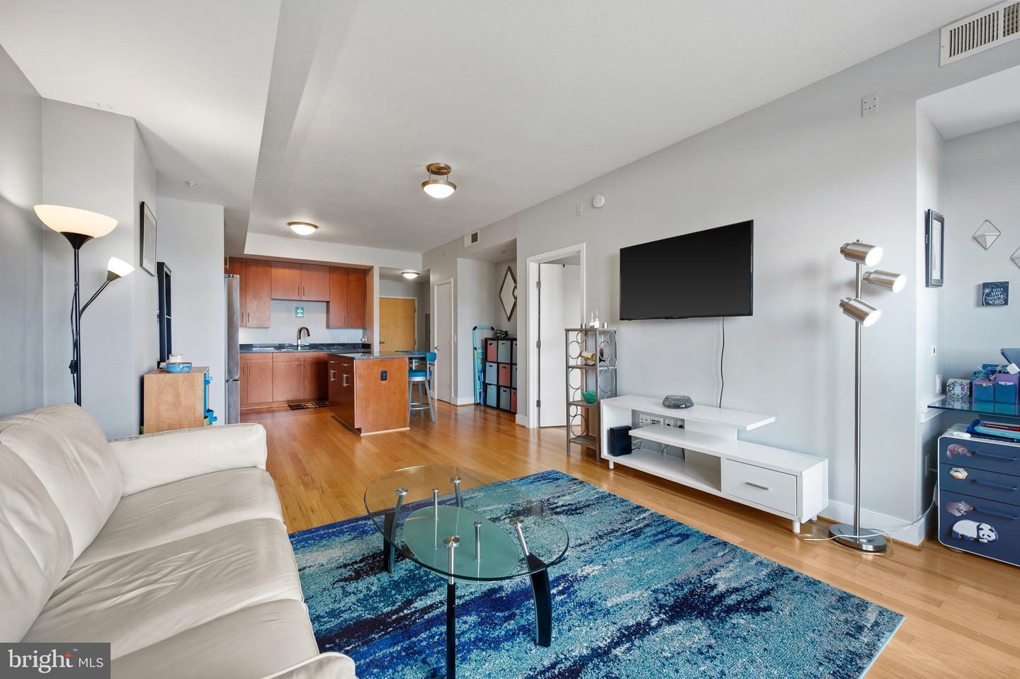 910 M St Nw #1006 Property Photo 2