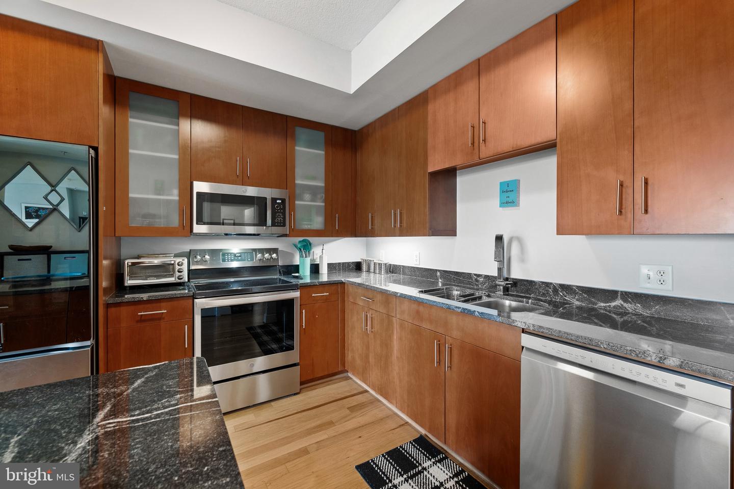 910 M St Nw #1006 Property Photo 4