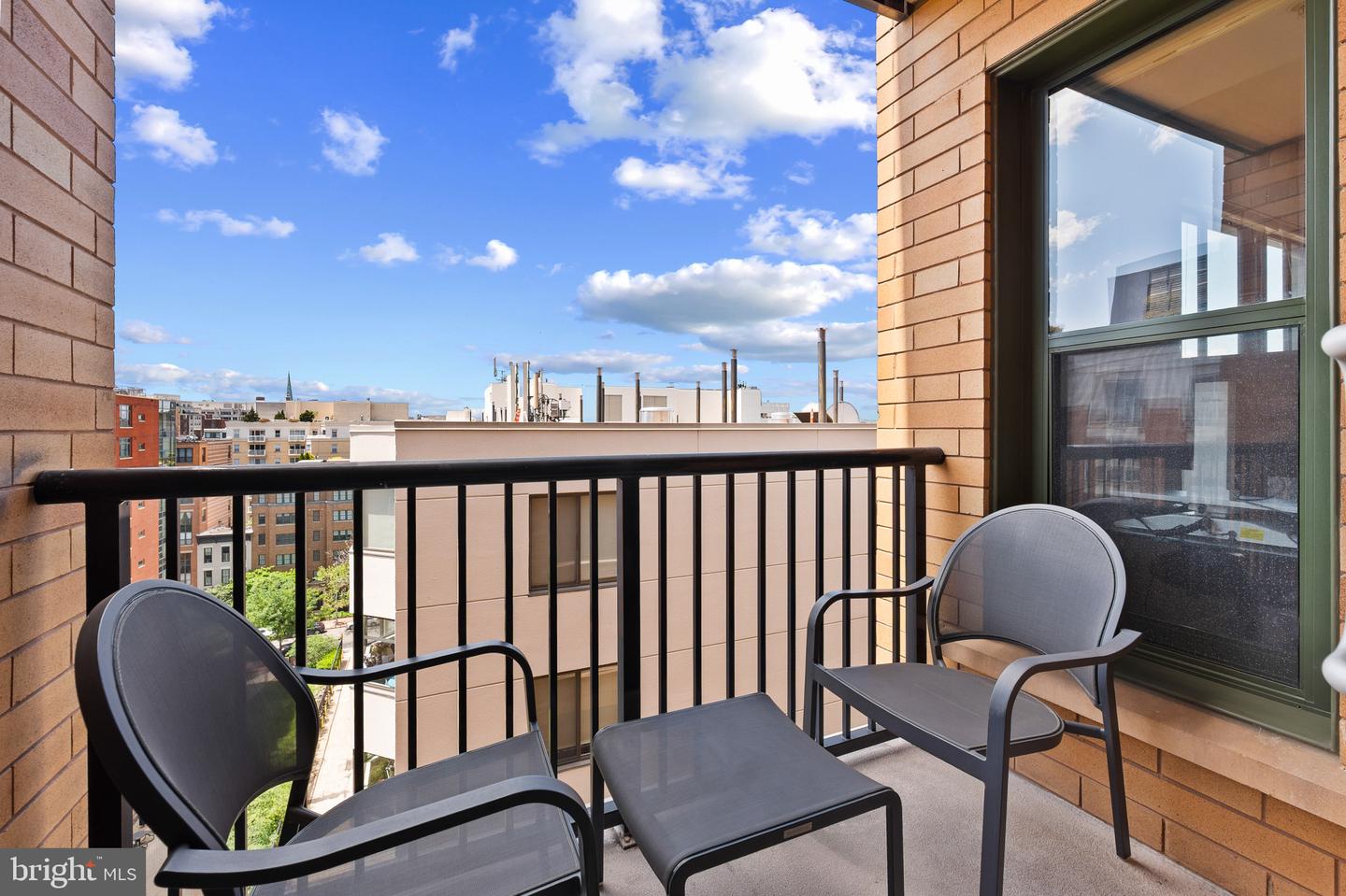 910 M St Nw #1006 Property Photo 16