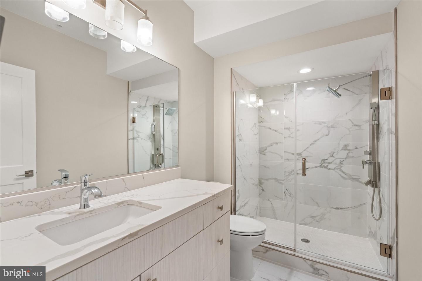 37 Missouri Ave Nw #12 Property Photo 11
