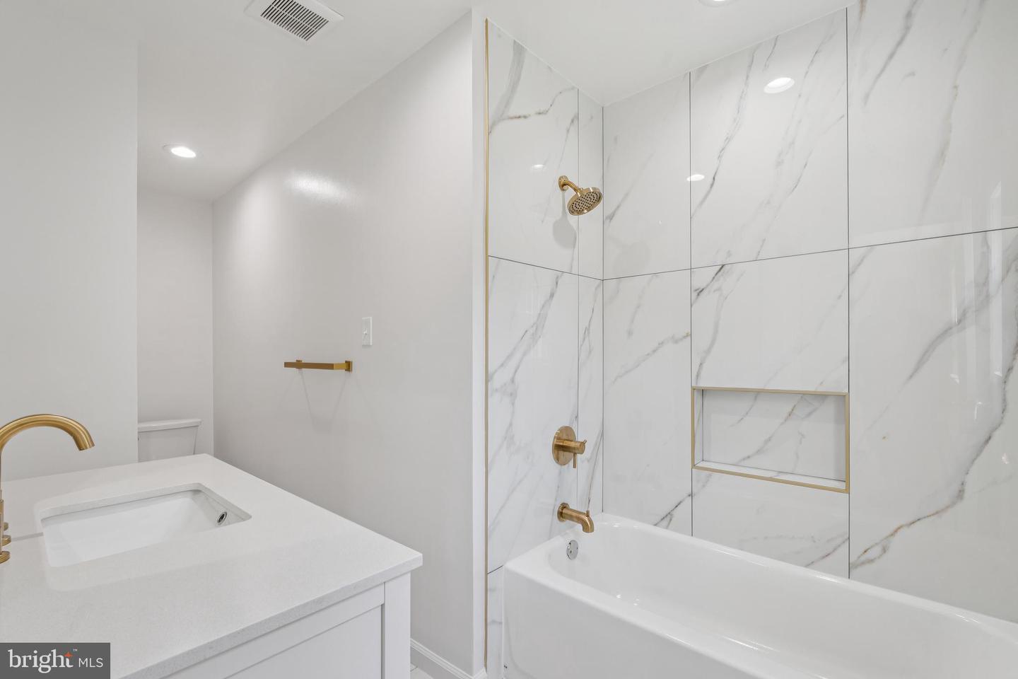 2827 Ellicott St Nw Property Photo 27
