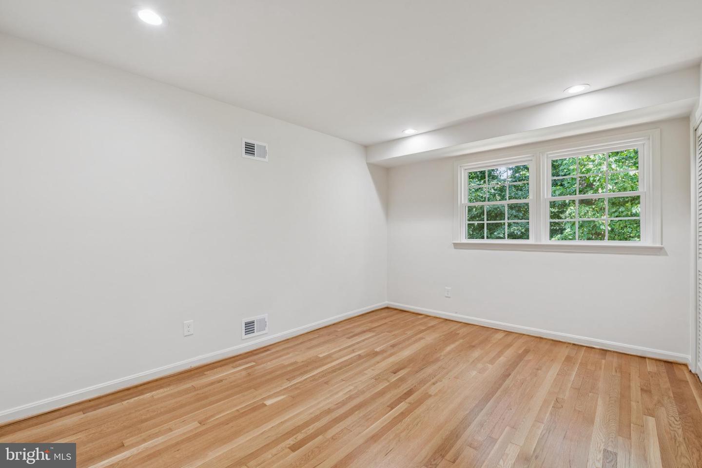 2827 Ellicott St Nw Property Photo 32