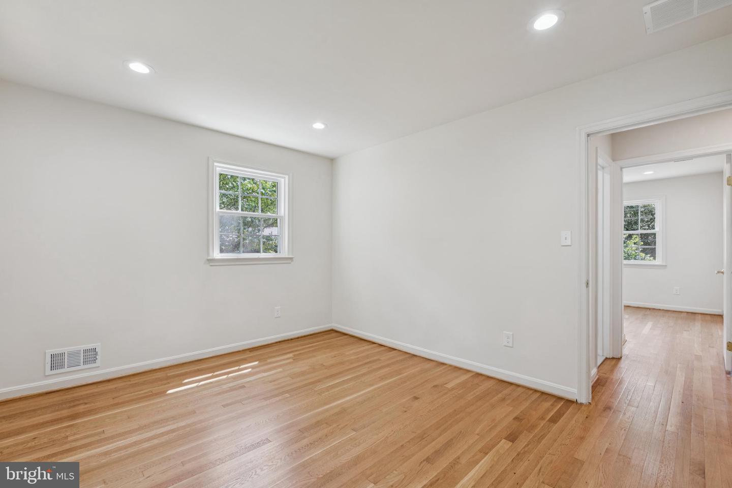 2827 Ellicott St Nw Property Photo 33