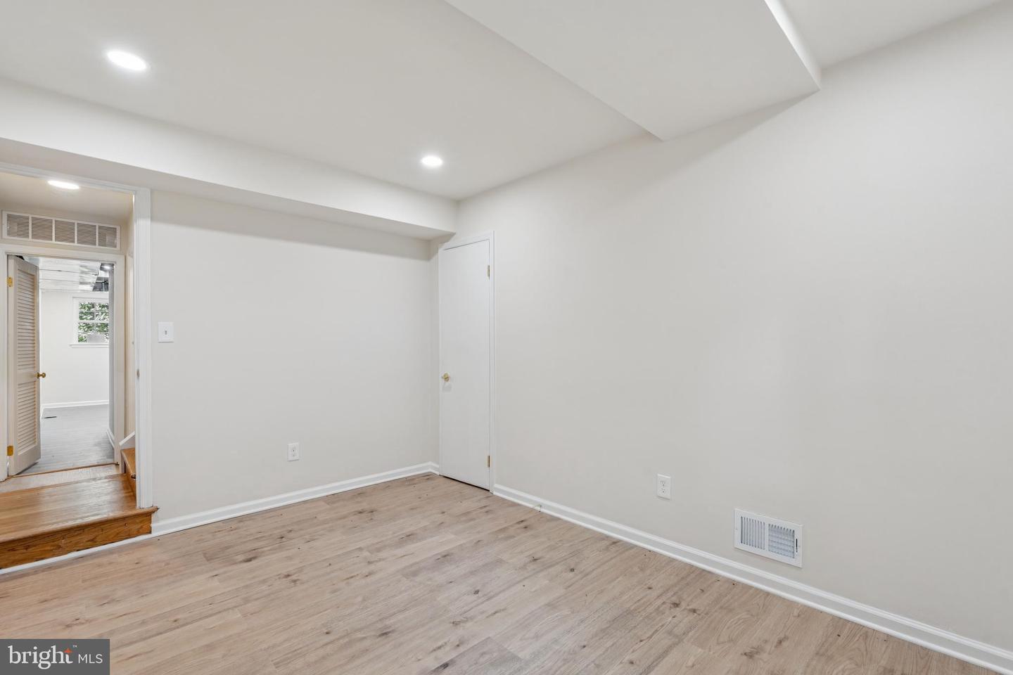 2827 Ellicott St Nw Property Photo 40
