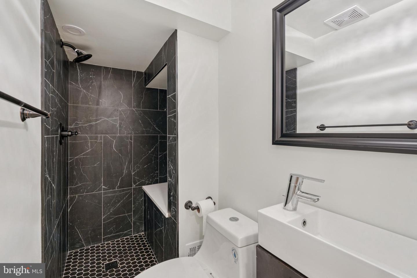 2827 Ellicott St Nw Property Photo 46