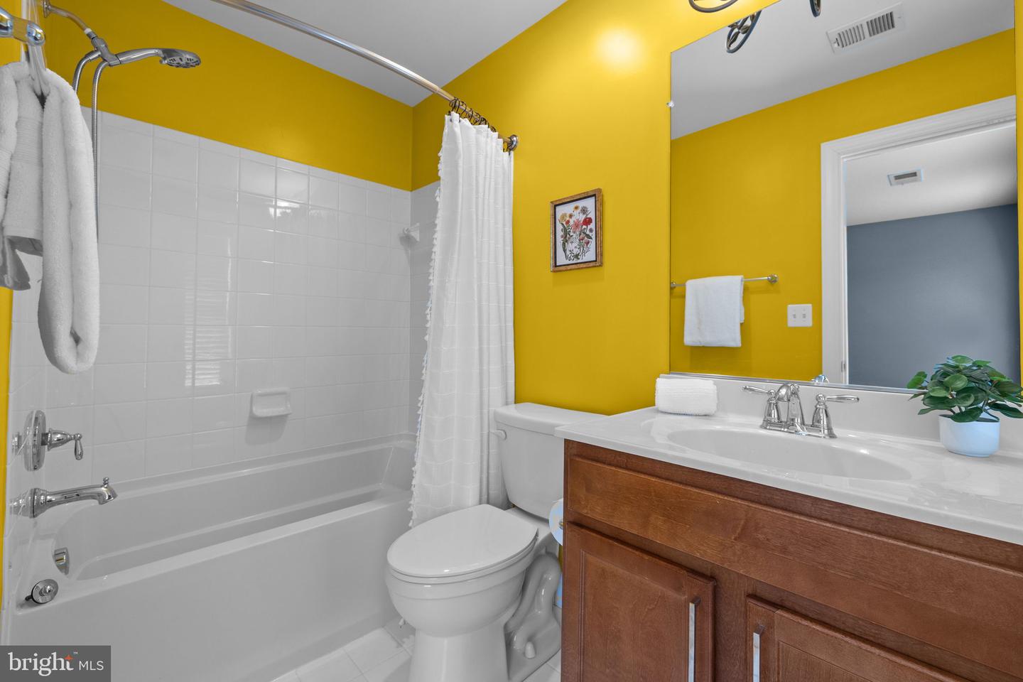 6109 Solent Pl Ne Property Photo 25