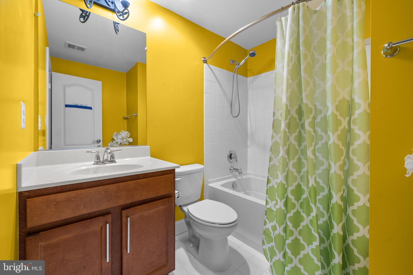 6109 Solent Pl Ne Property Photo 27