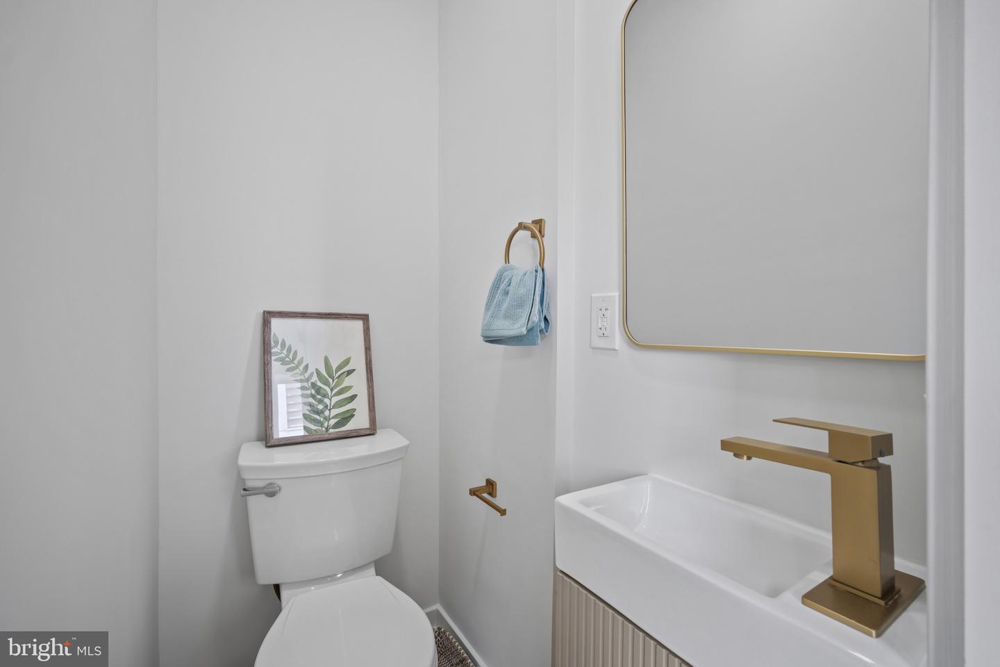3110 Newton St Ne Property Photo 18