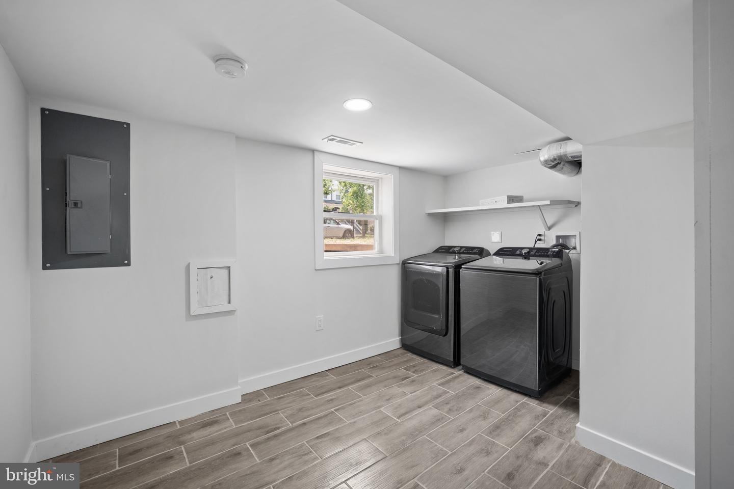 3110 Newton St Ne Property Photo 39