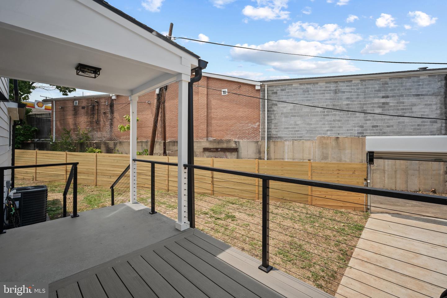 3110 Newton St Ne Property Photo 43