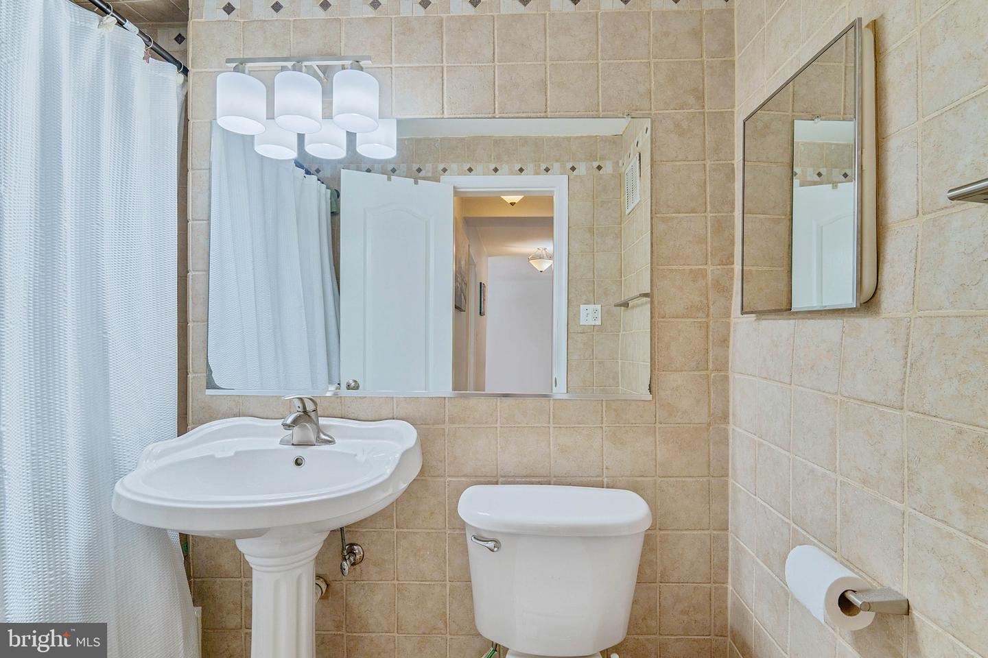 738 Longfellow St Nw #206 Property Photo 20