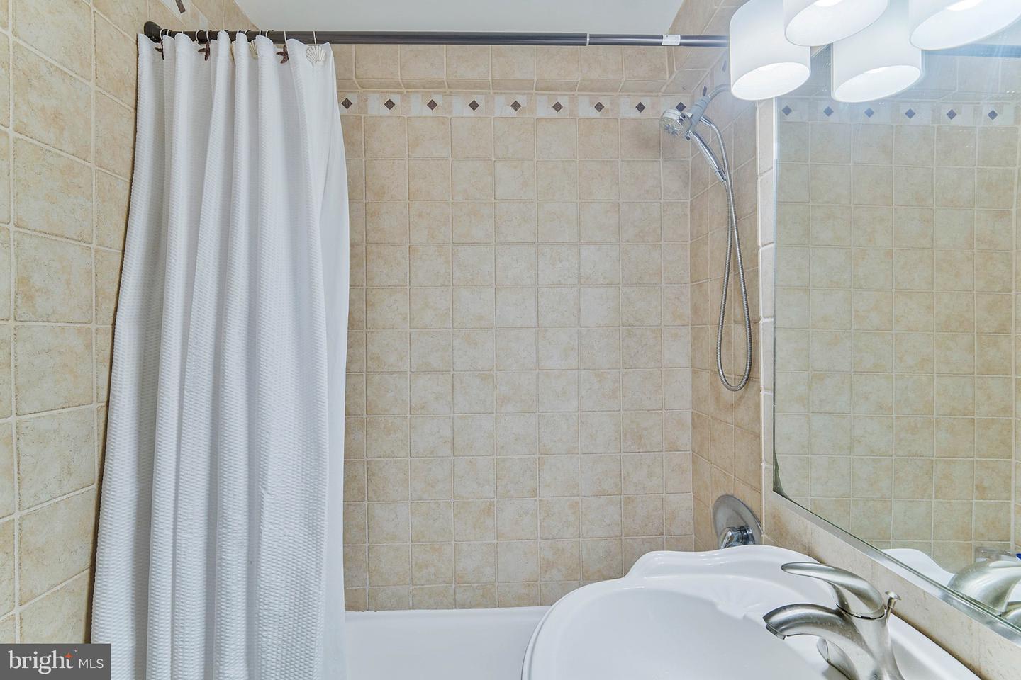 738 Longfellow St Nw #206 Property Photo 21