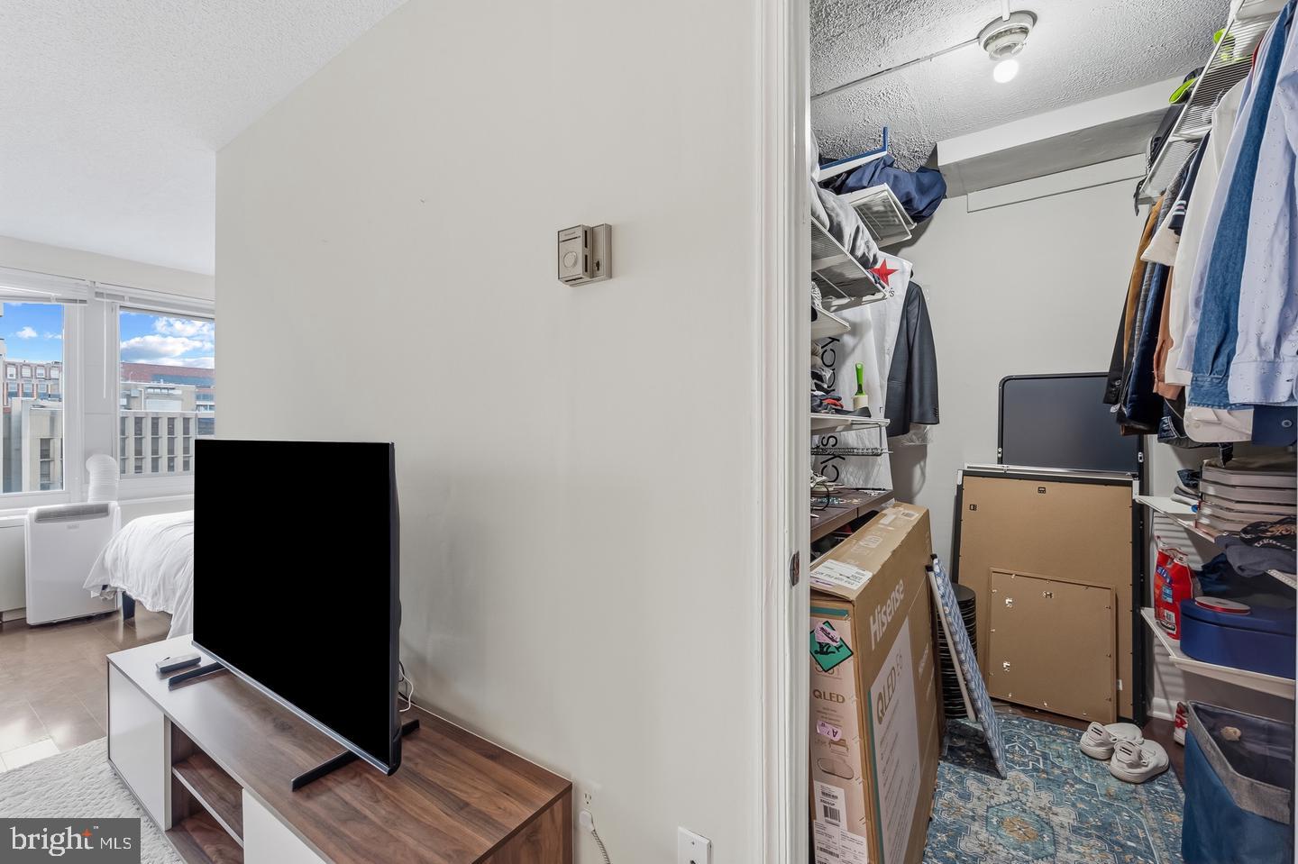 1330 New Hampshire Ave Nw #911 Property Photo 19