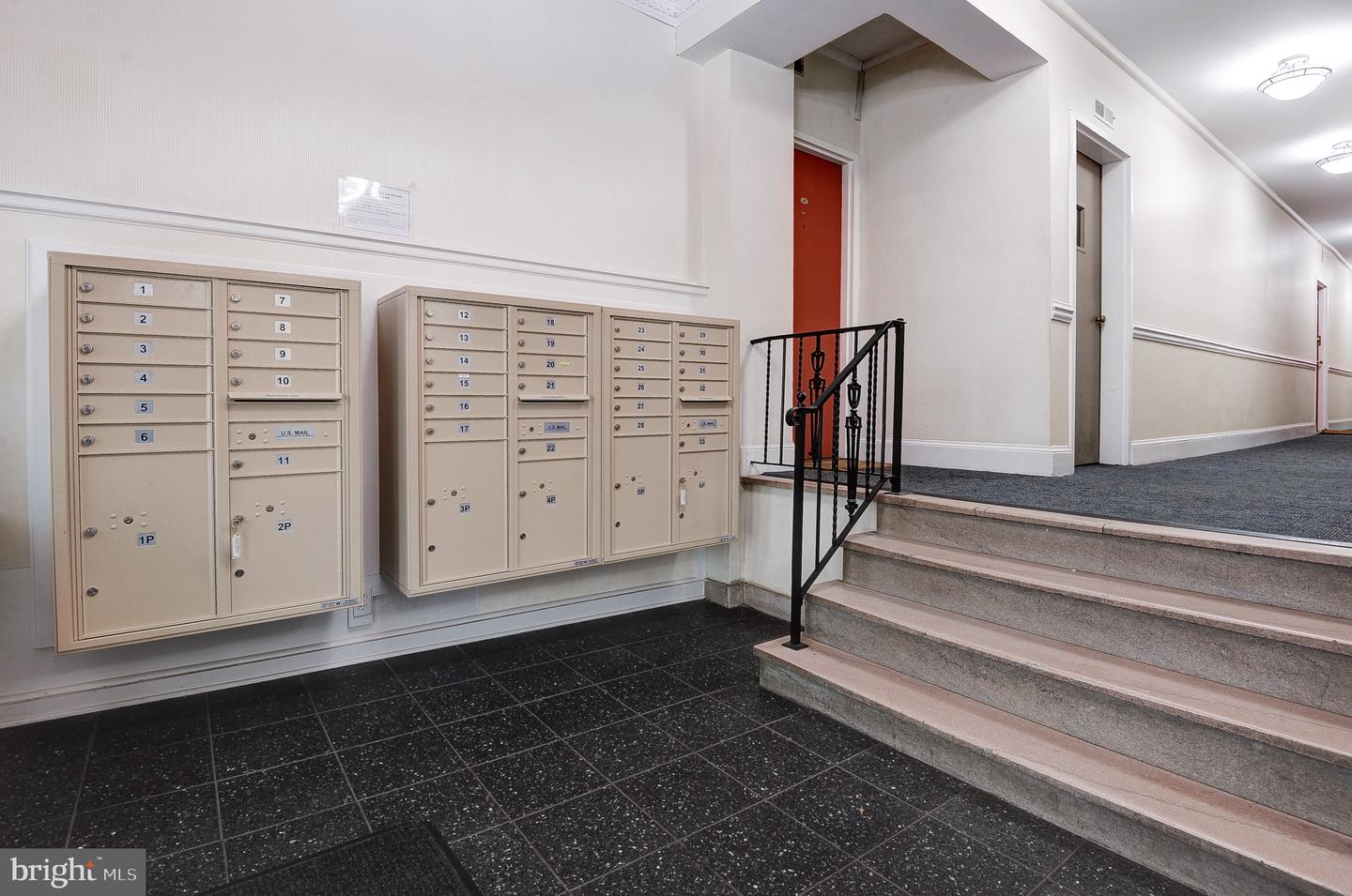 637 3rd St Ne #305 Property Photo 16