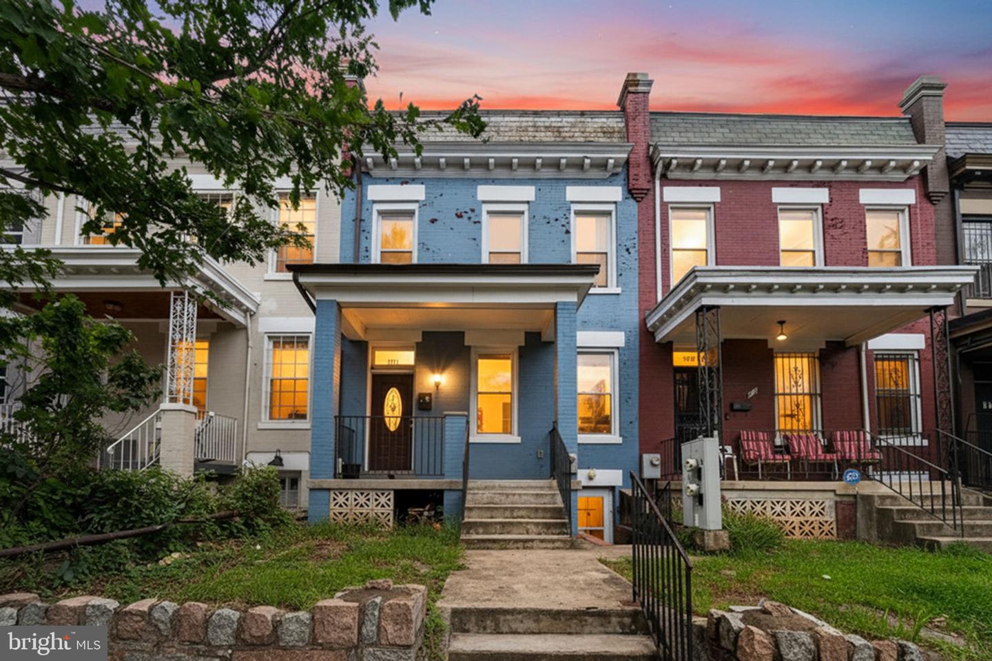 635 Kenyon St Nw #unit A (upper Unit) Property Photo 1