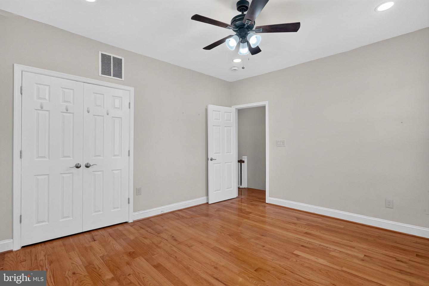 635 Kenyon St Nw #unit A (upper Unit) Property Photo 19