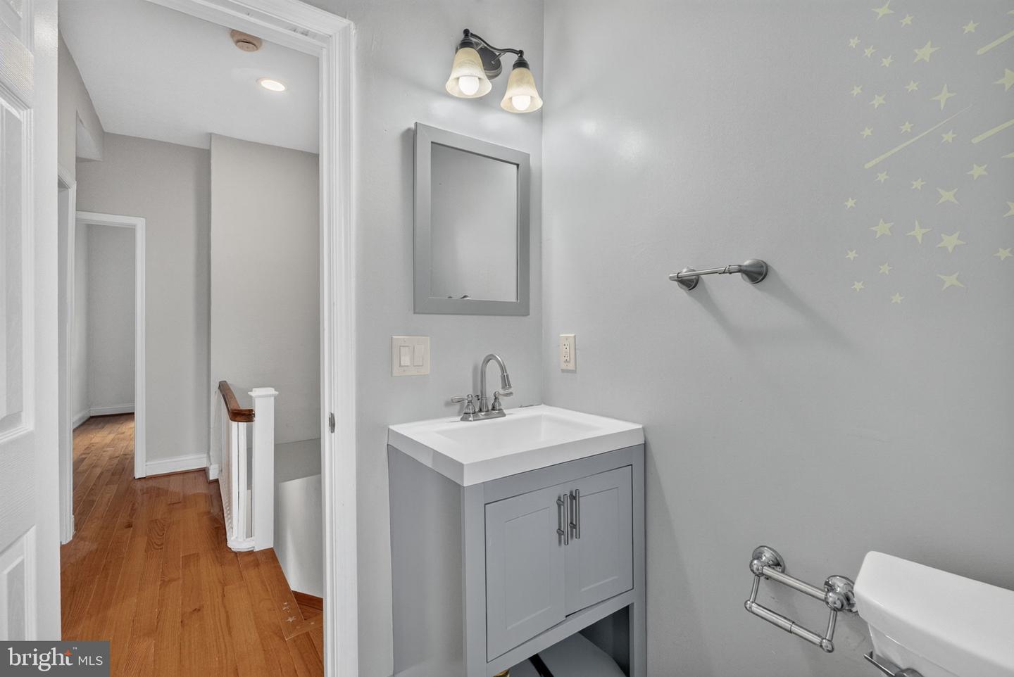 635 Kenyon St Nw #unit A (upper Unit) Property Photo 21