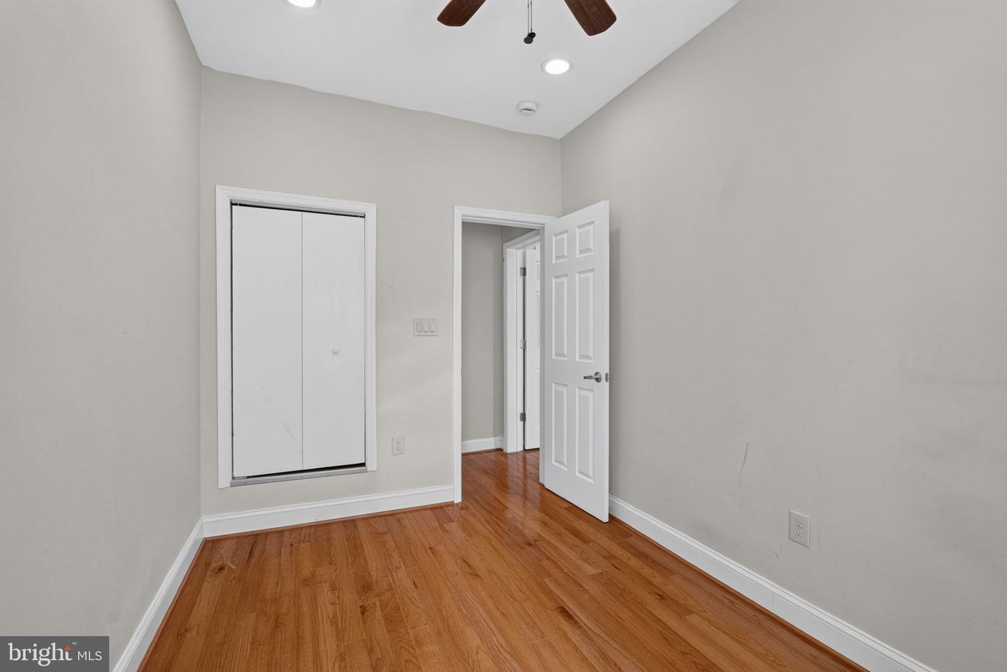 635 Kenyon St Nw #unit A (upper Unit) Property Photo 24