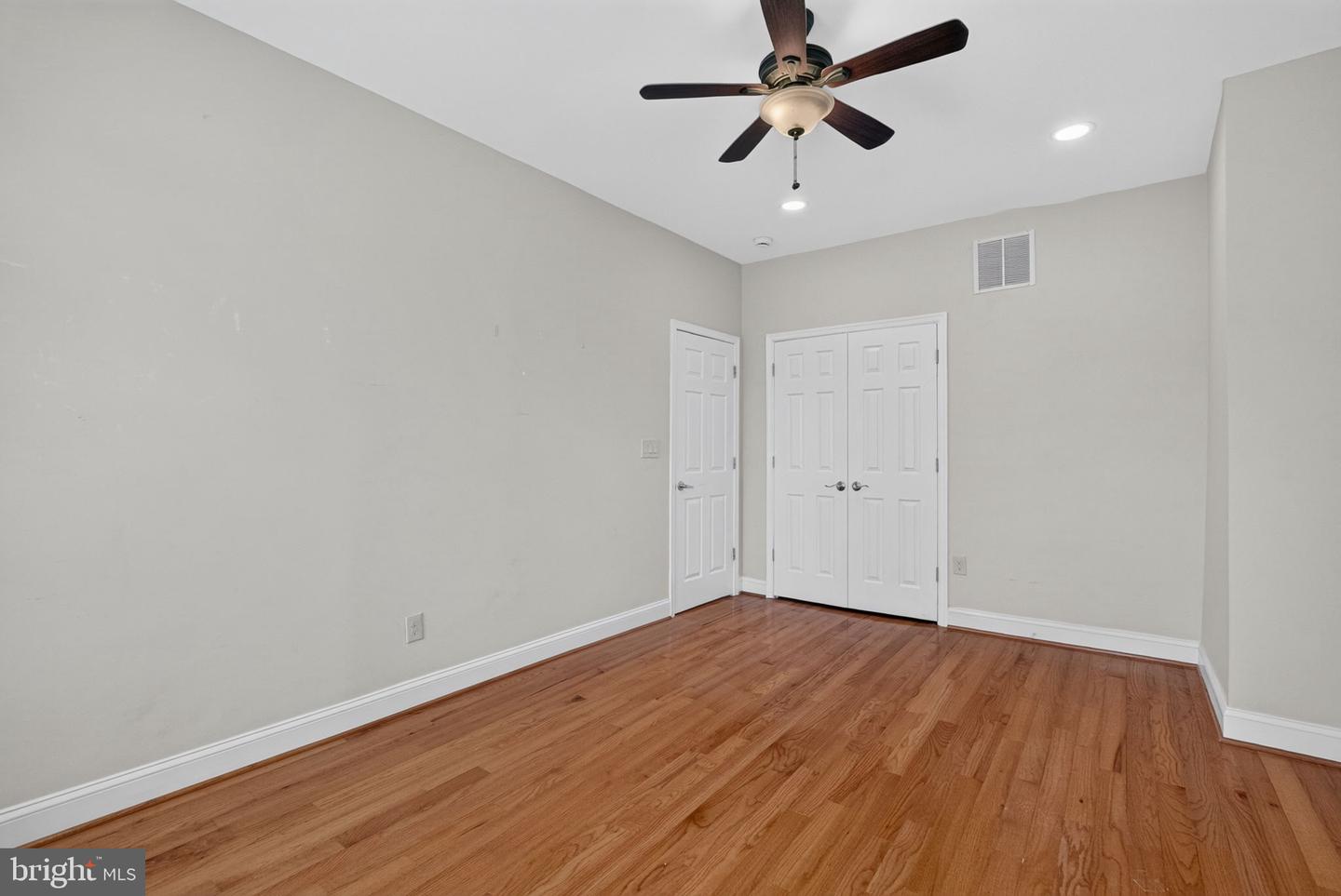 635 Kenyon St Nw #unit A (upper Unit) Property Photo 27