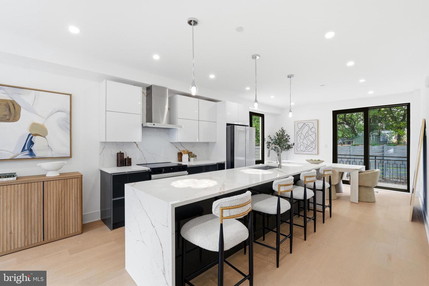 1810 Central Pl Ne #1 Property Photo 9
