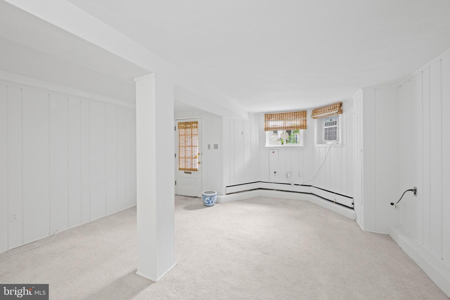 2219 Hall Pl Nw Property Photo 26