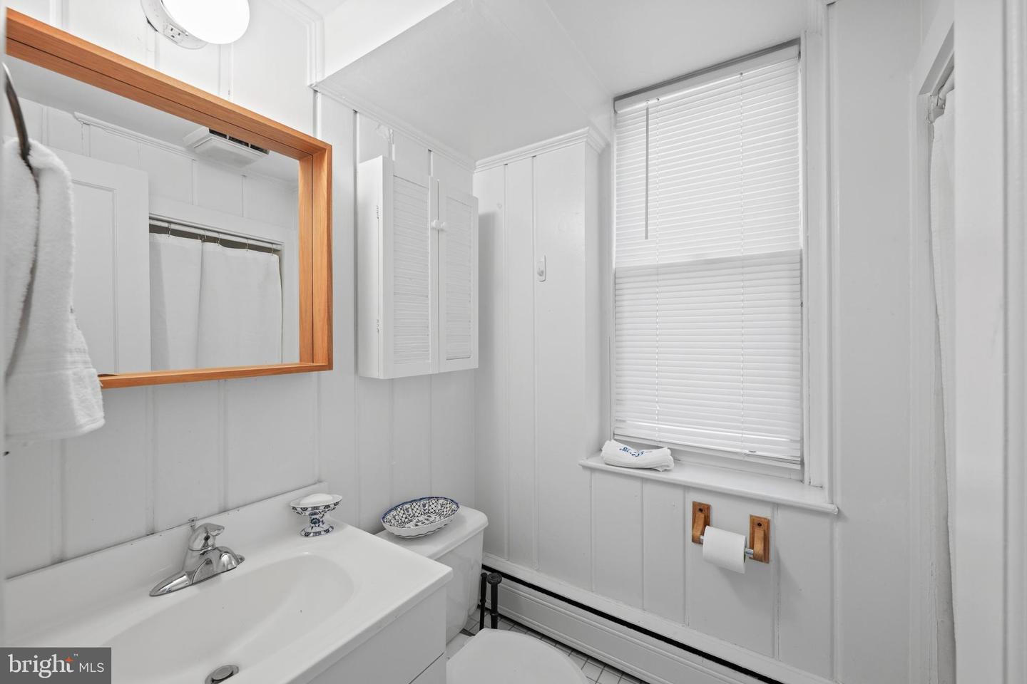 2219 Hall Pl Nw Property Photo 31