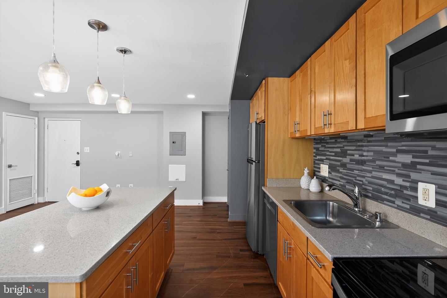 212 Oakwood St Se #213 Property Photo 6