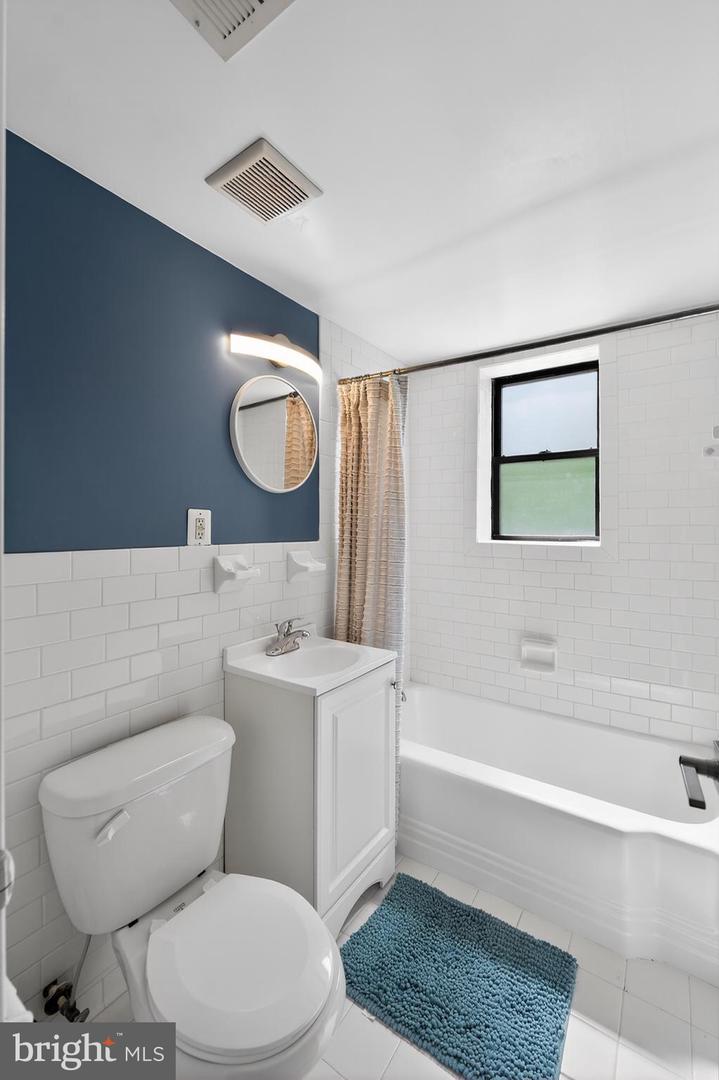 212 Oakwood St Se #213 Property Photo 11