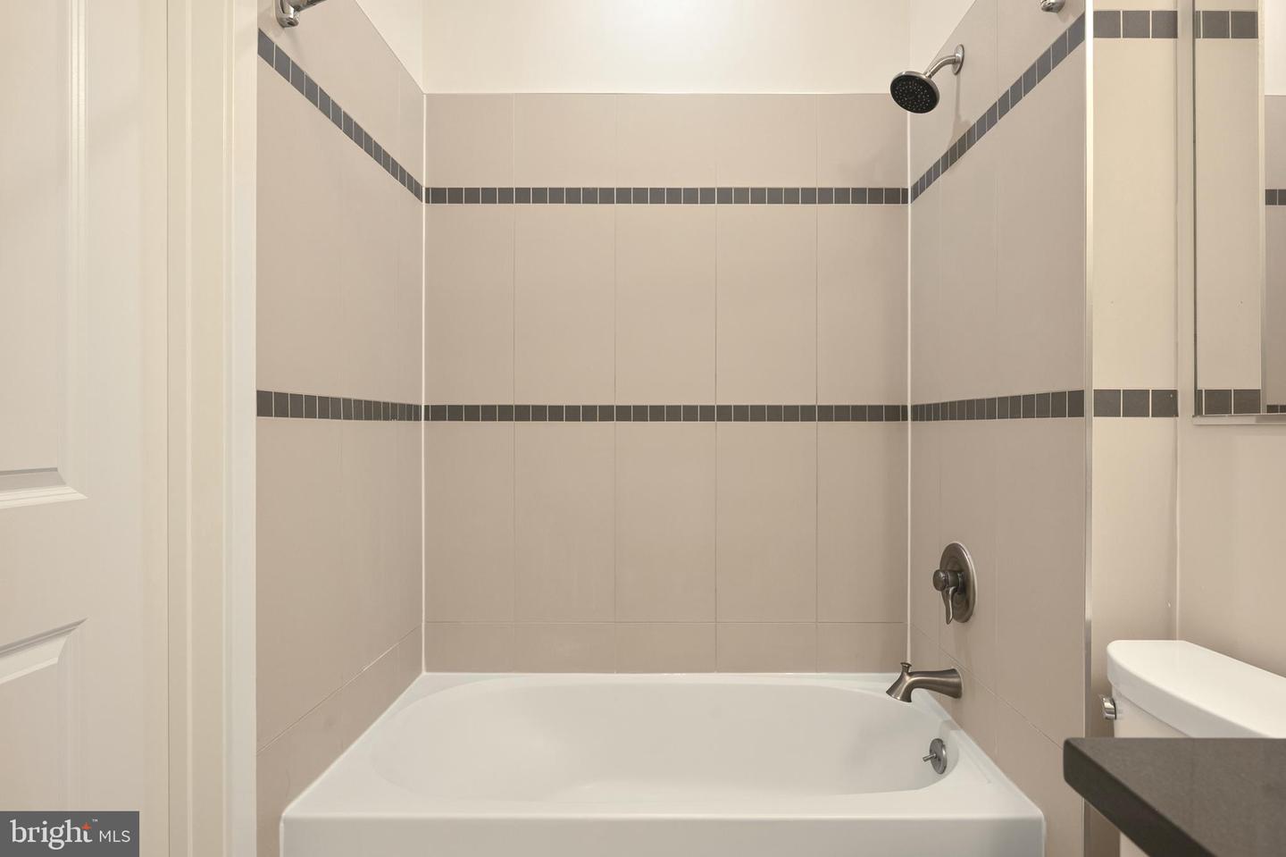 2550 17th St Nw #417 Property Photo 23