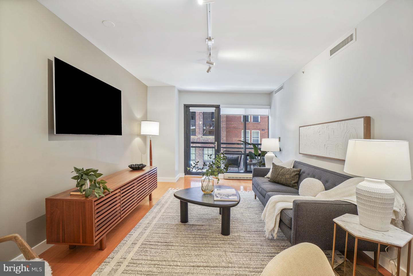 912 F ST NW #201 Property Photo 1