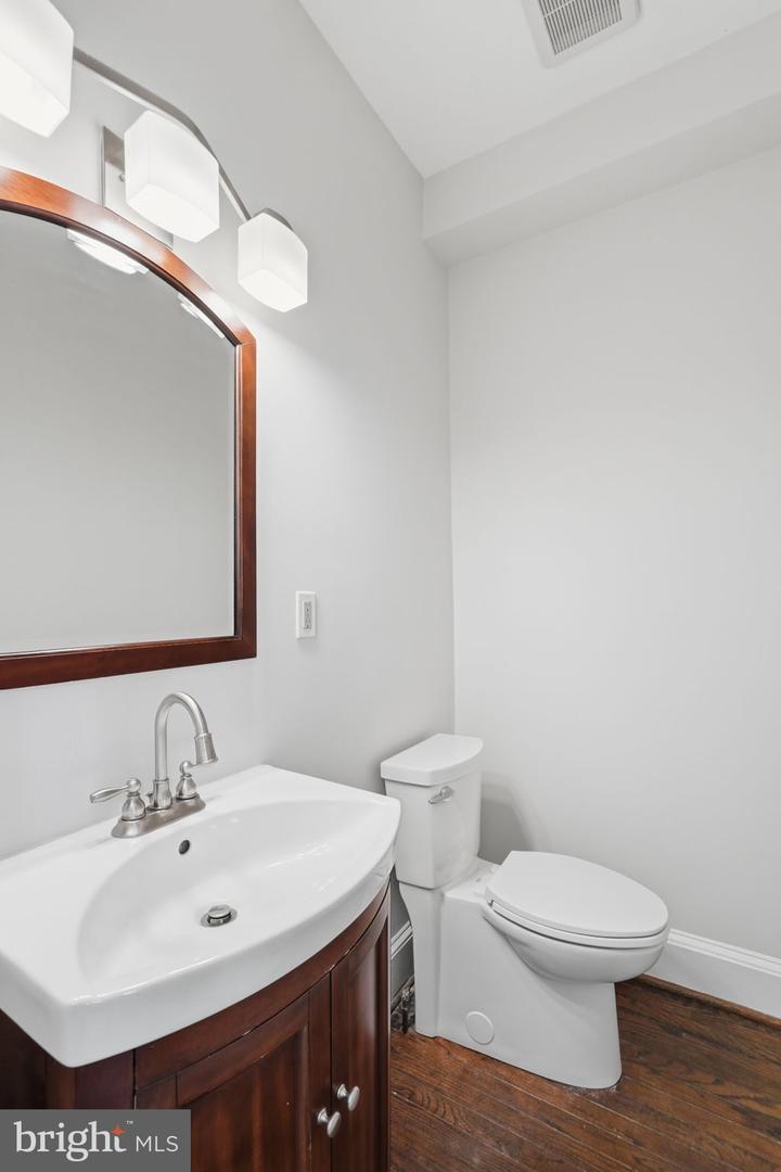2320 North Capitol St Nw Property Photo 10