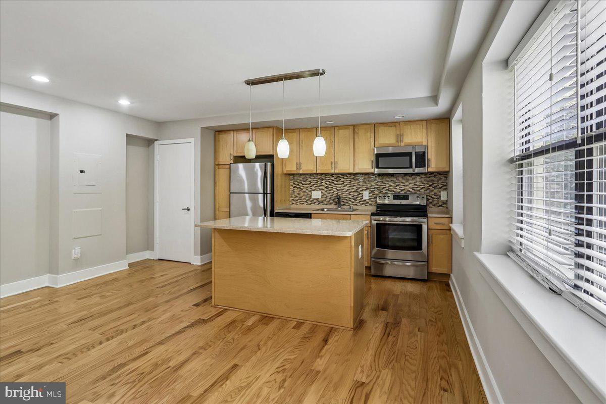 212-212 Oakwood St Se #113 Property Photo 1