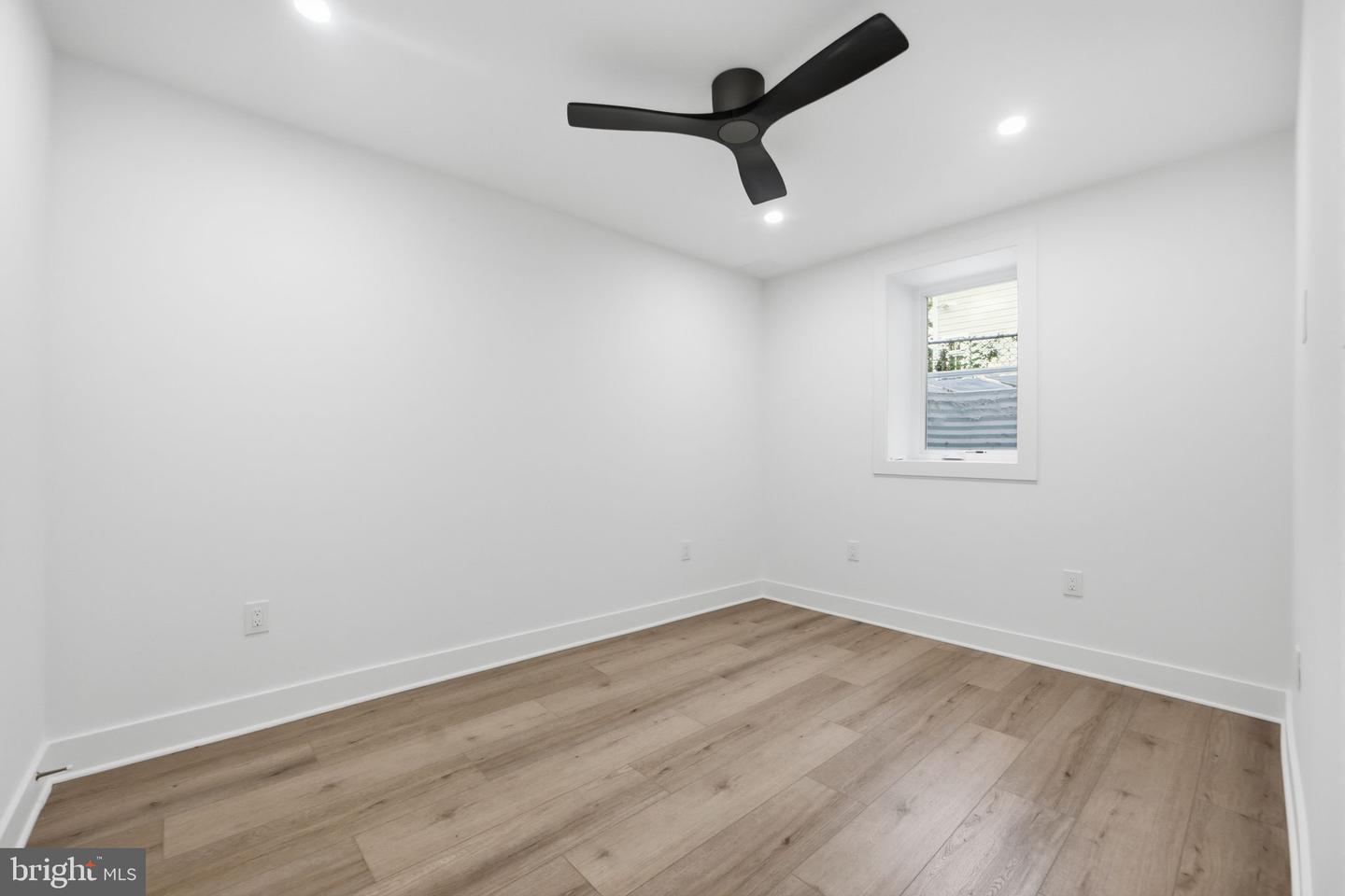 1006 Shepherd St Ne Property Photo 46