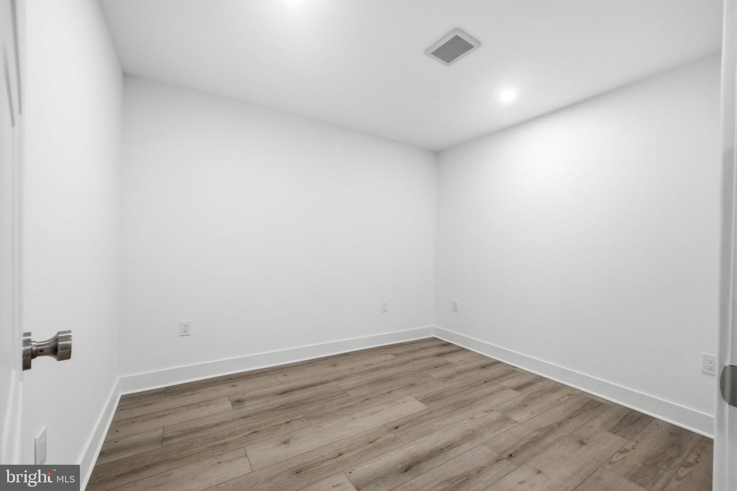 1006 Shepherd St Ne Property Photo 51