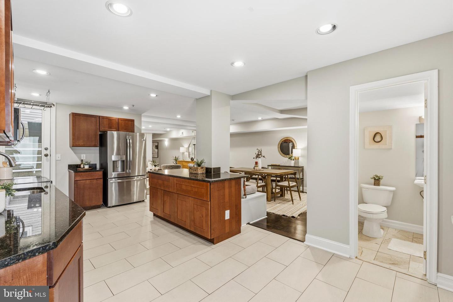 1321 Euclid St Nw #t1 Property Photo 4