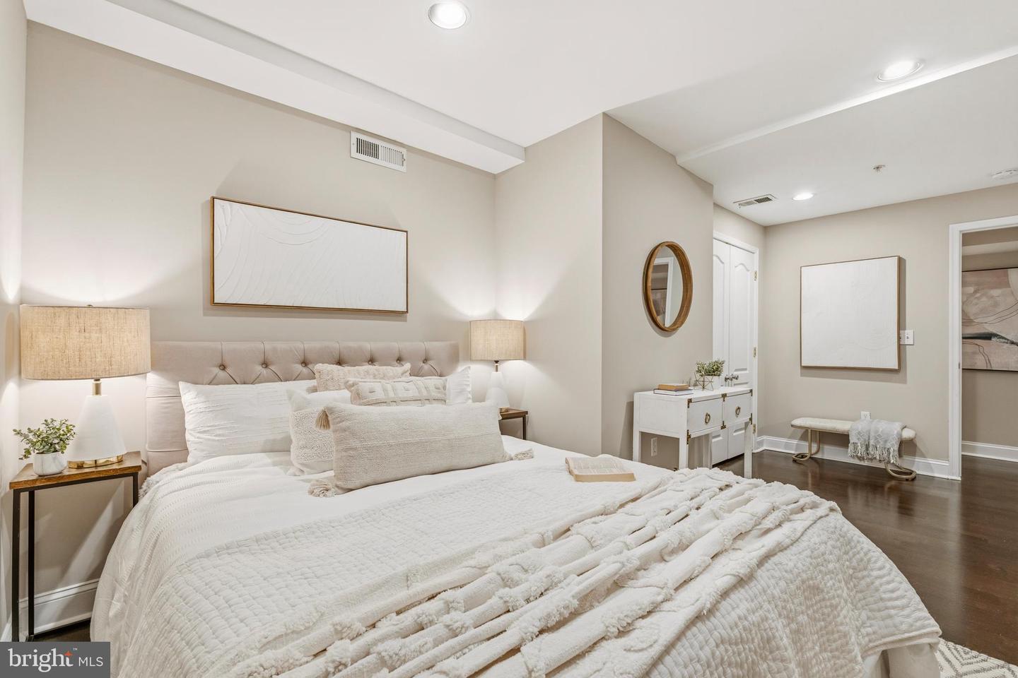 1321 Euclid St Nw #t1 Property Photo 14